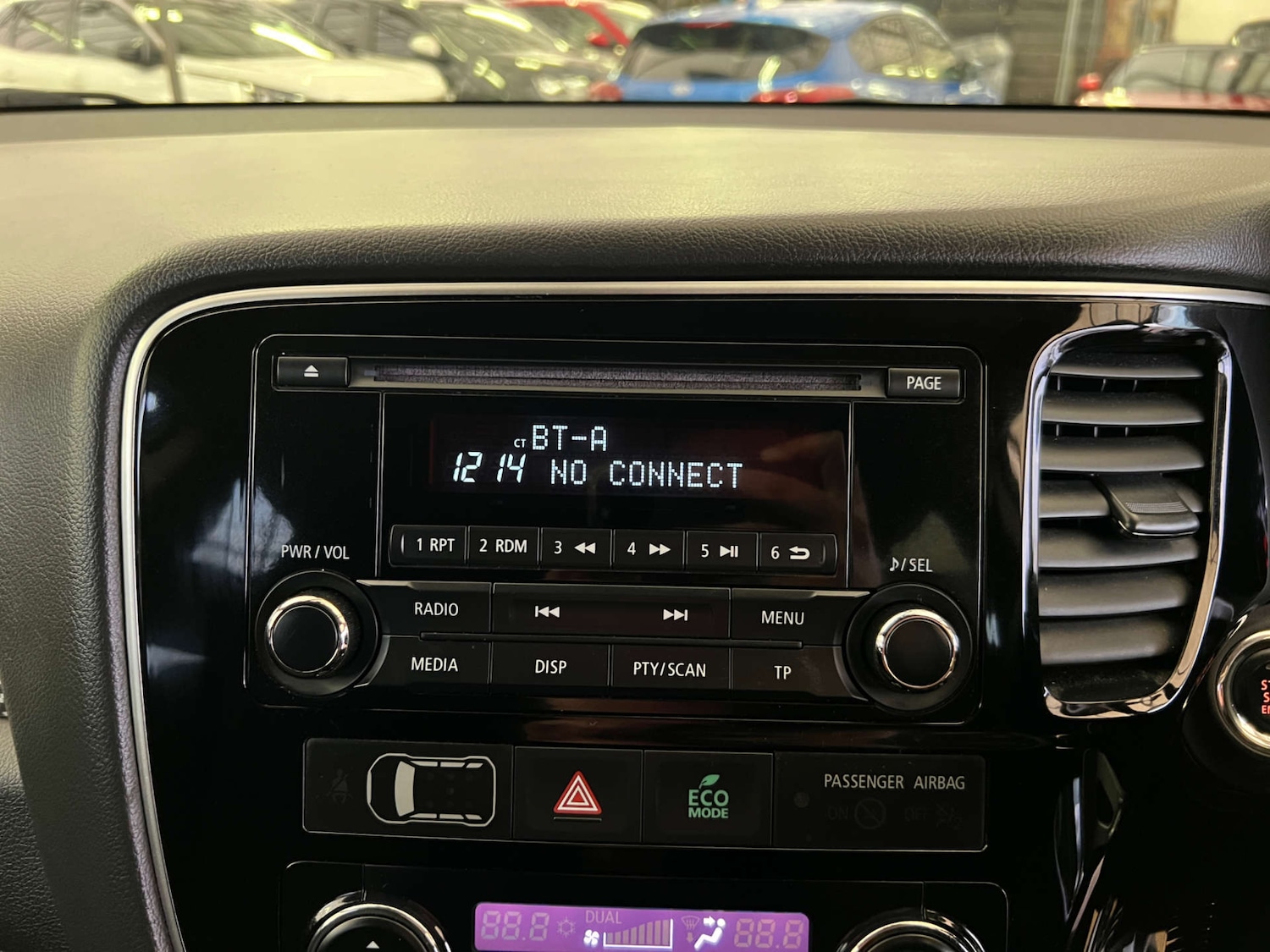 Used Mitsubishi Outlander 2017 for sale - 77326103: Photo 19