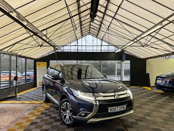 Used Mitsubishi Outlander 2017 for sale - 77326103: Photo