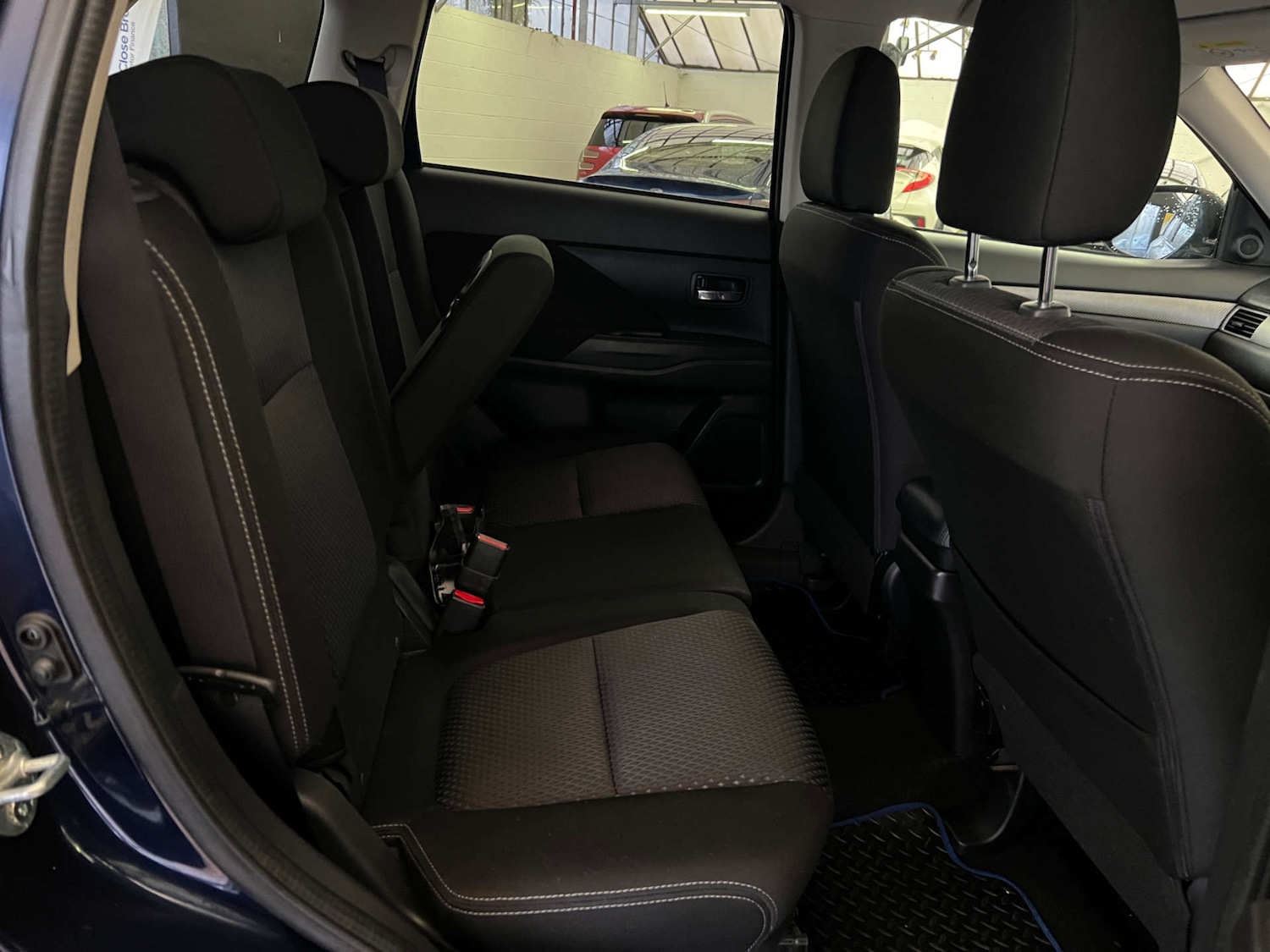 Used Mitsubishi Outlander 2017 for sale - 77326103: Photo 24