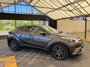 Used Toyota C-HR 2019 for sale - 78421244: Photo