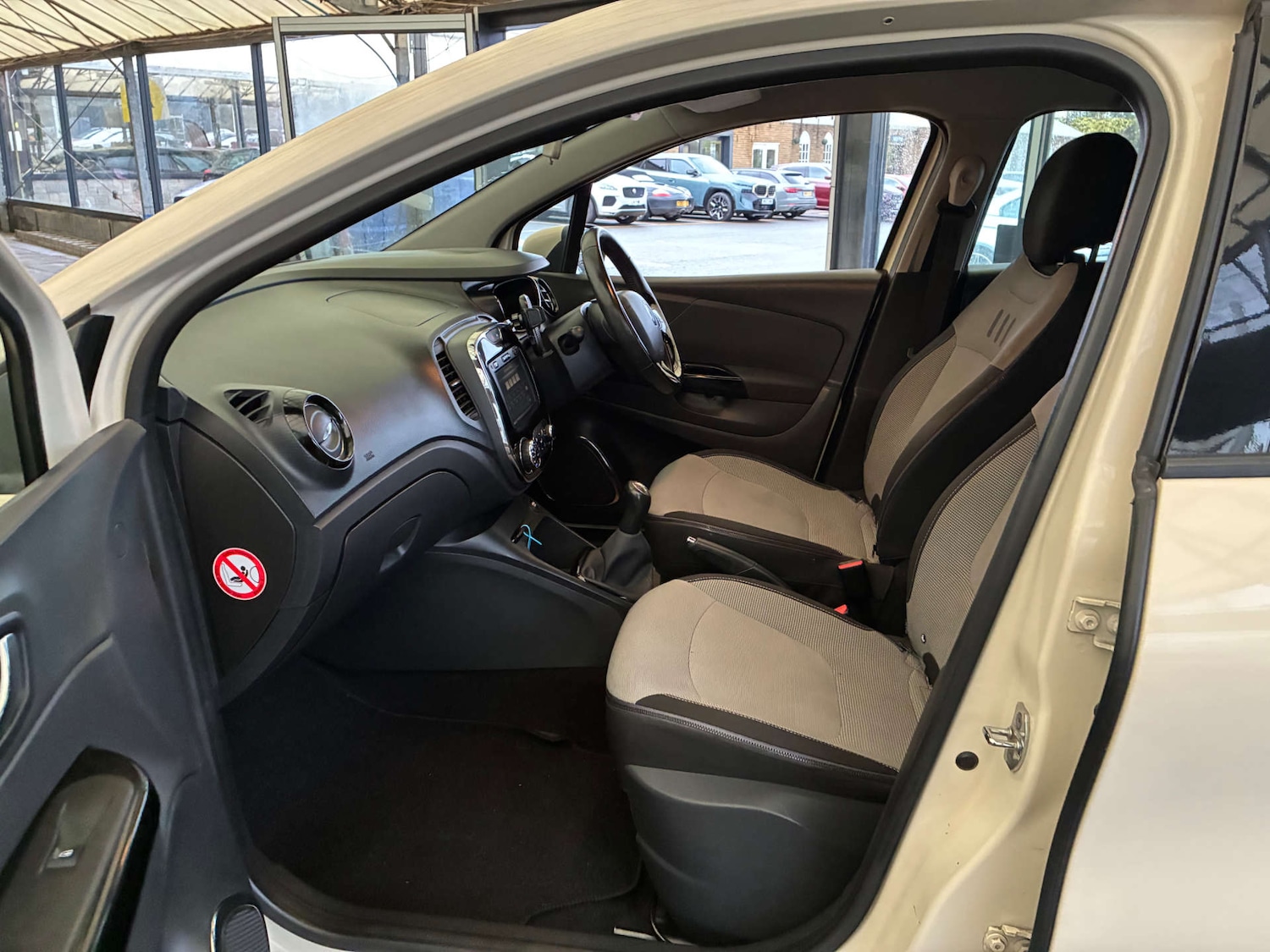 Used Renault Captur 2014 for sale - 77189526: Photo 12