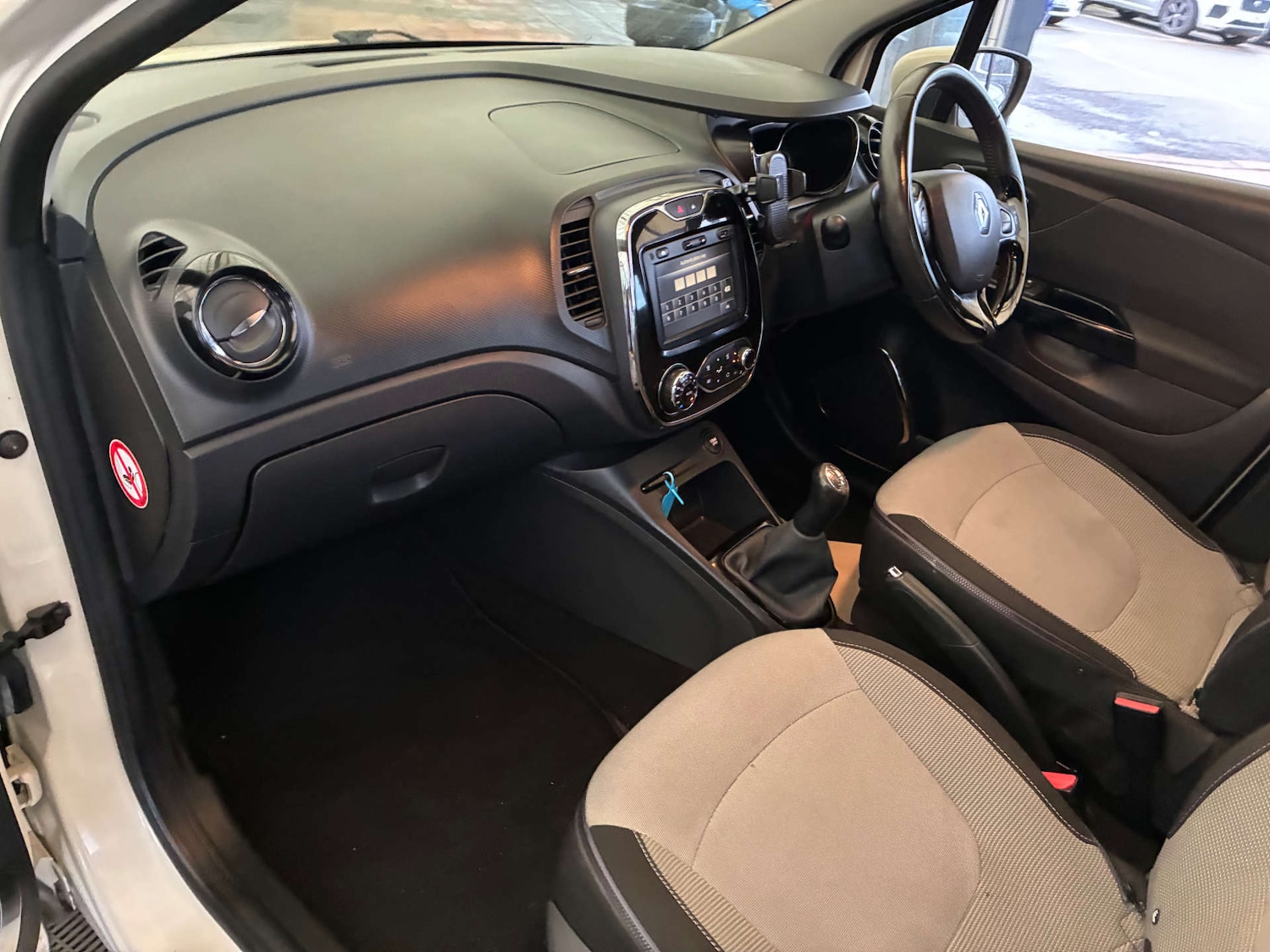 Used Renault Captur 2014 for sale - 77189526: Photo 14