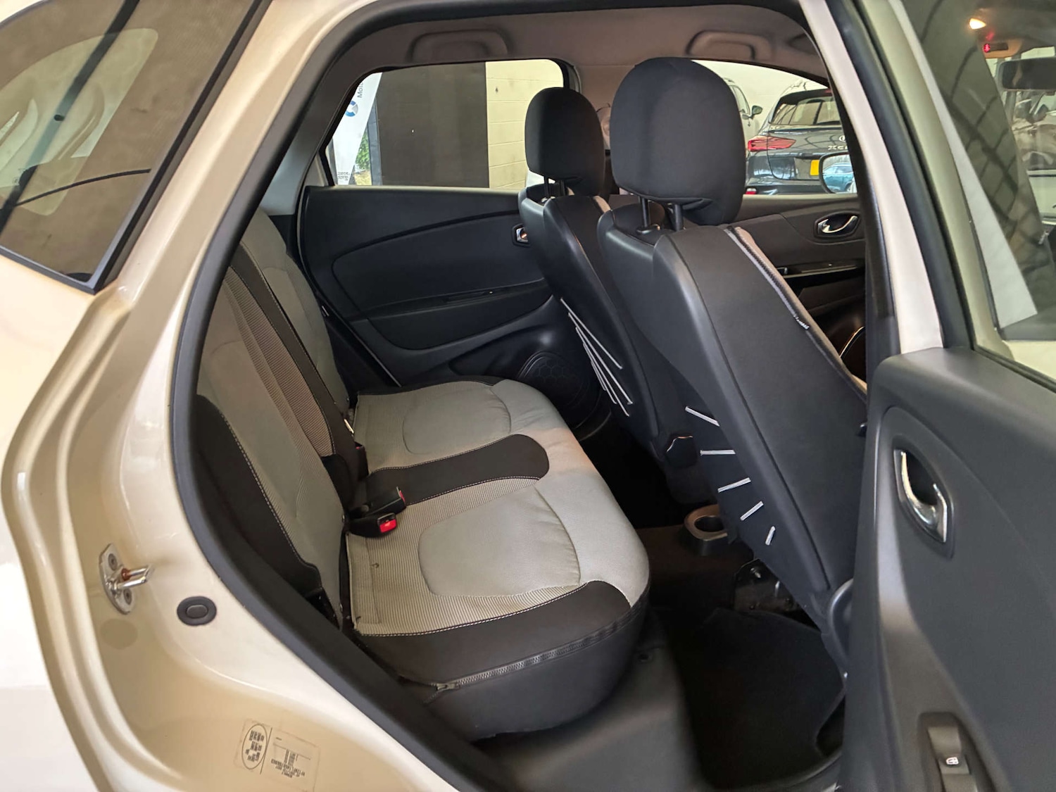 Used Renault Captur 2014 for sale - 77189526: Photo 16