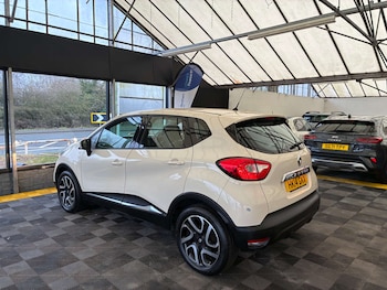 Used Renault Captur 2014 for sale - 77189526: Photo