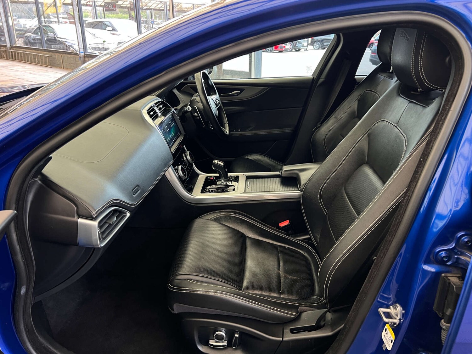 Used Jaguar XE 2020 for sale - 78182055: Photo 26