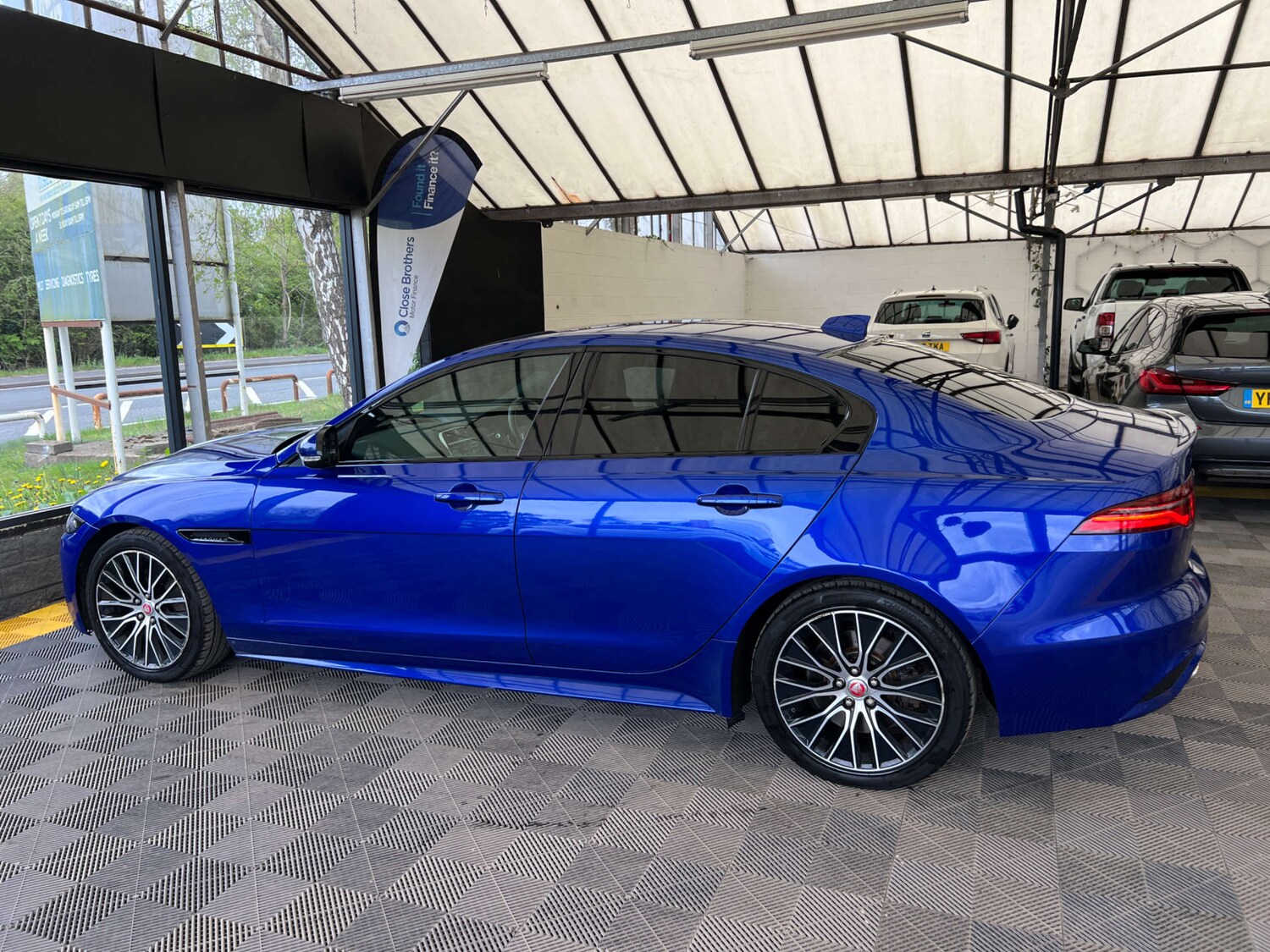 Used Jaguar XE 2020 for sale - 78182055: Photo 7