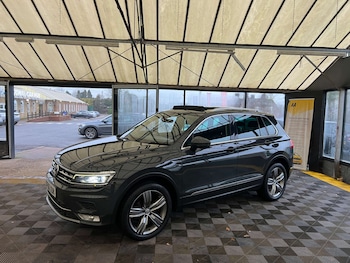 Used Volkswagen Tiguan 2016 for sale - 77805560: Photo