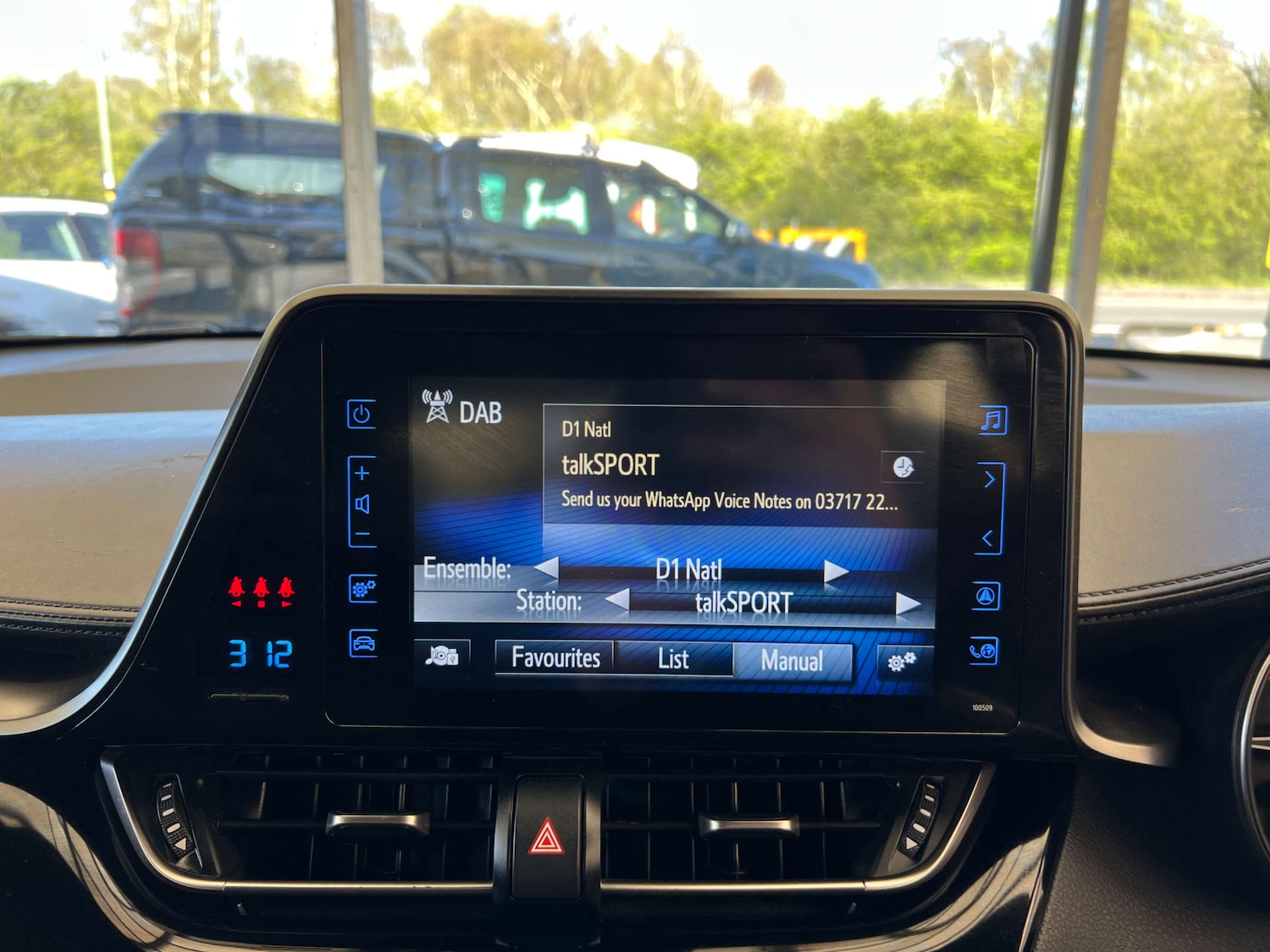 Used Toyota C-HR 2018 for sale - 78155665: Photo 17