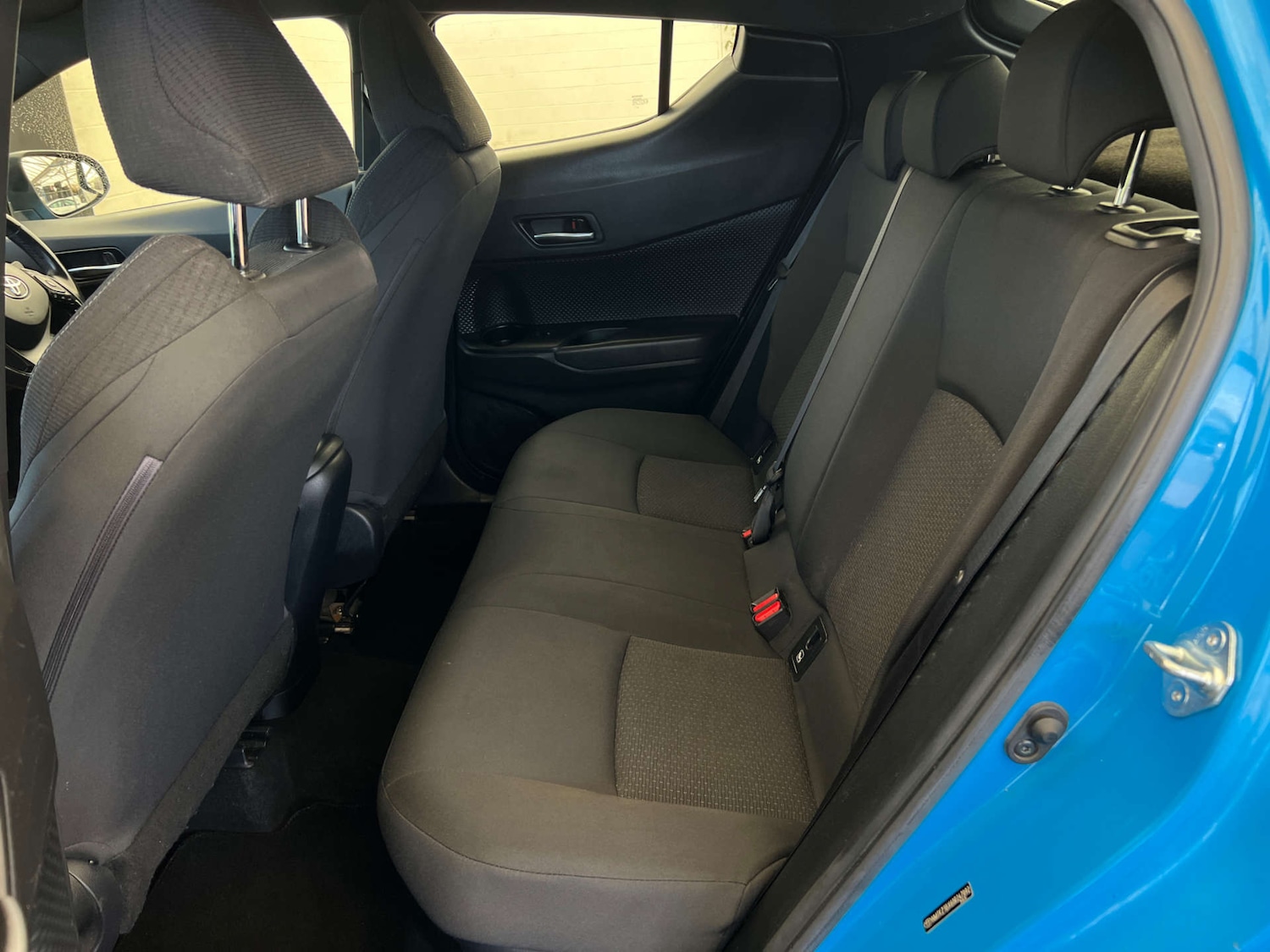 Used Toyota C-HR 2018 for sale - 78155665: Photo 24