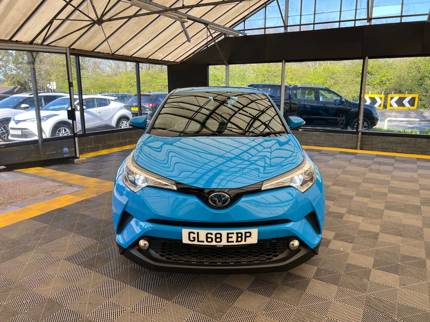 Used Toyota C-HR 2018 for sale - 78155665: Photo 4