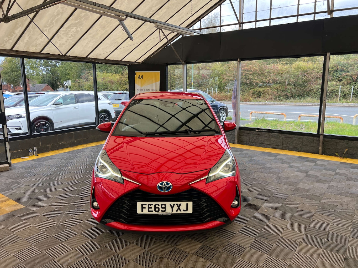 Used Toyota Yaris 2019 for sale - 76277690: Photo 3