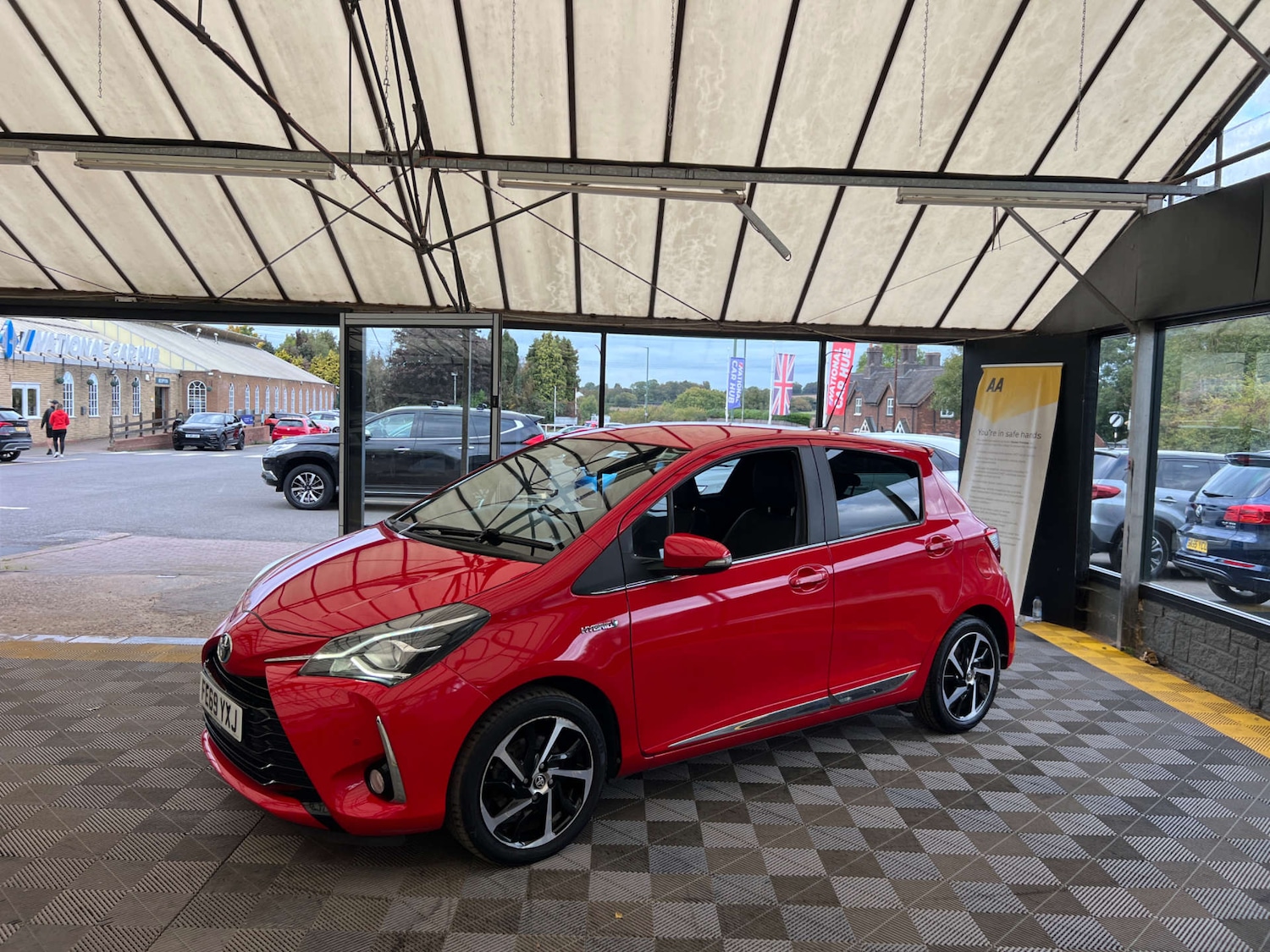 Used Toyota Yaris 2019 for sale - 76277690: Photo 5