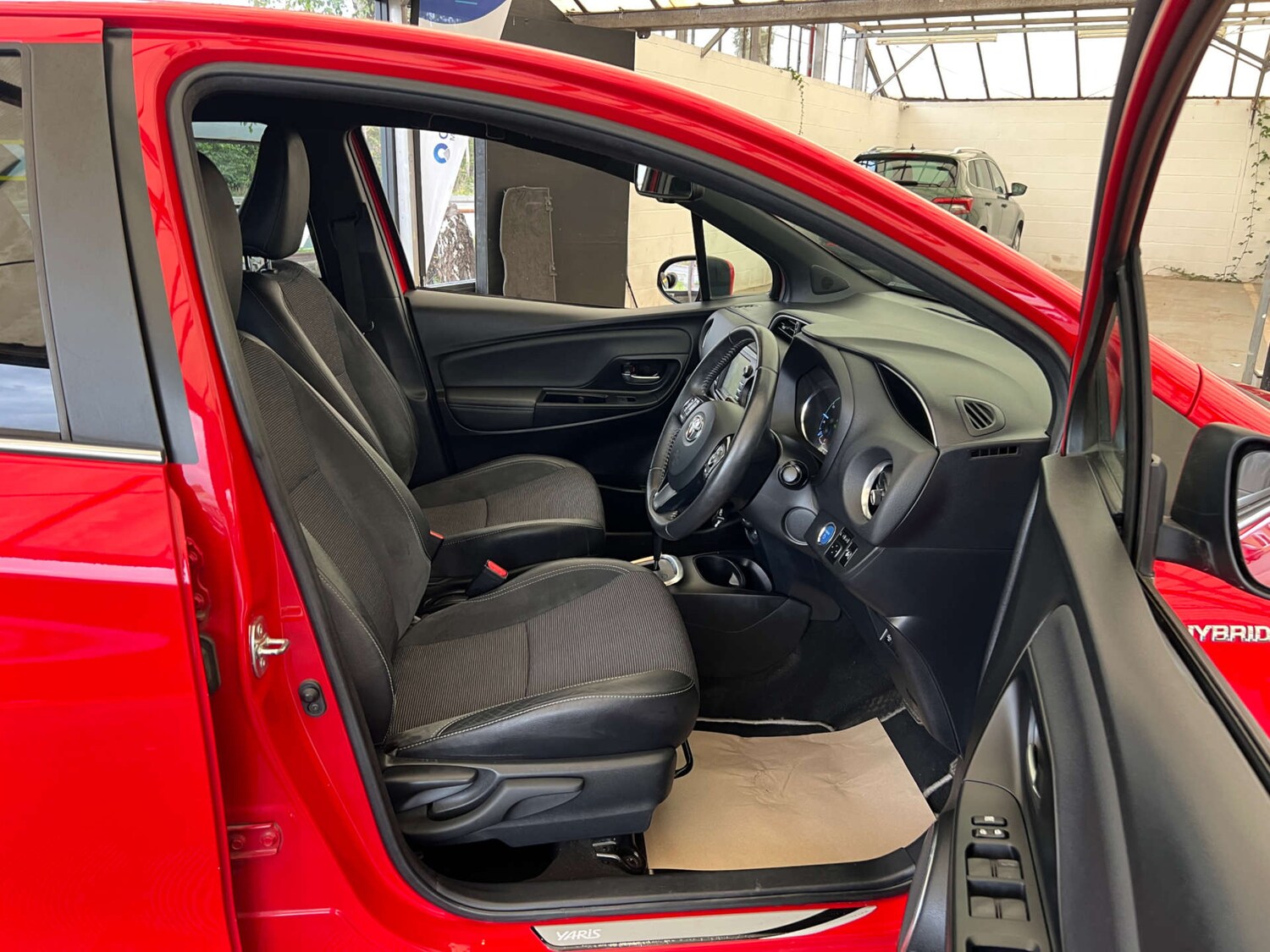 Used Toyota Yaris 2019 for sale - 76277690: Photo 9