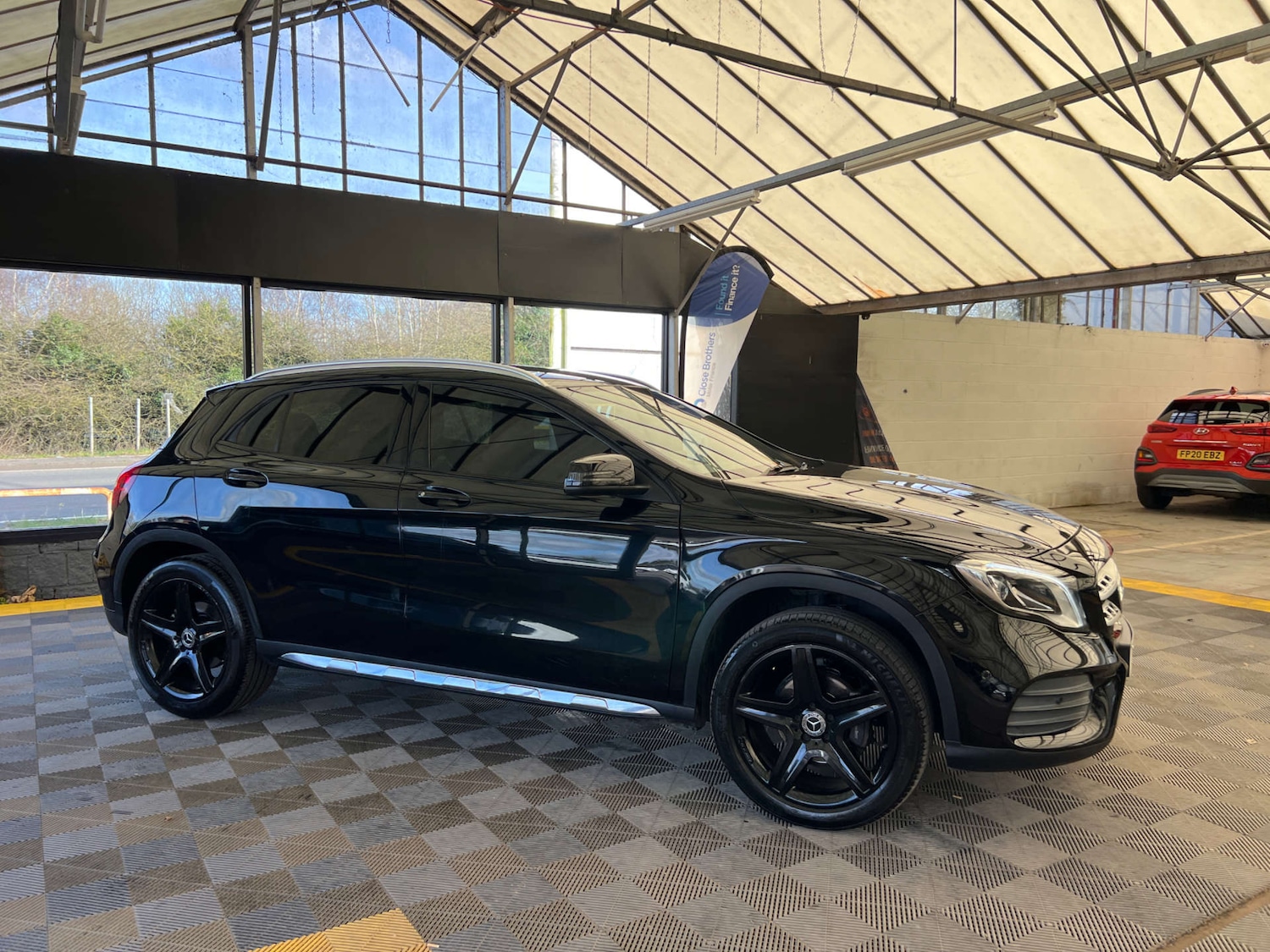 Used Mercedes-Benz GLA 2018 for sale - 77656586: Photo 3