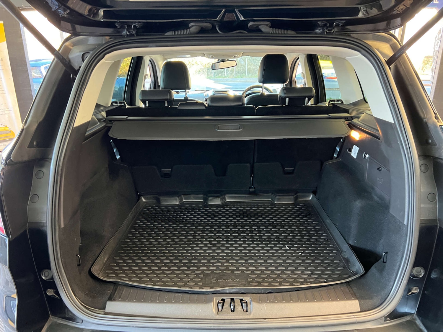 Used Ford Kuga 2017 for sale - 76650410: Photo 29