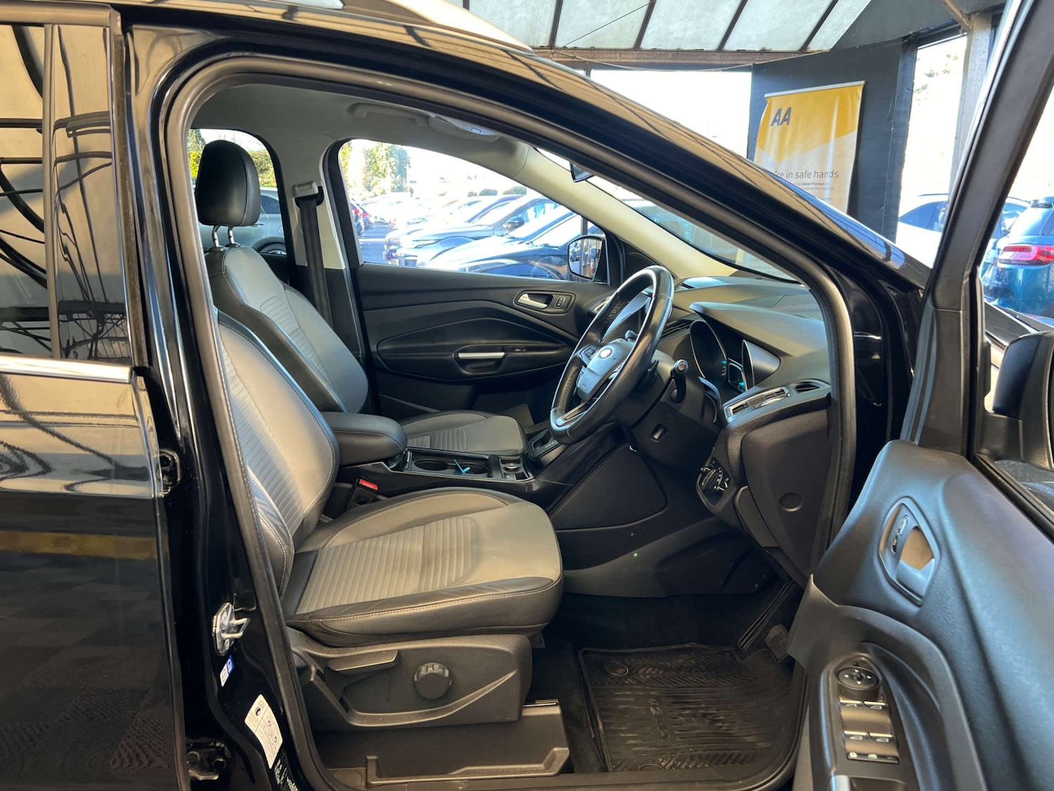 Used Ford Kuga 2017 for sale - 76650410: Photo 9