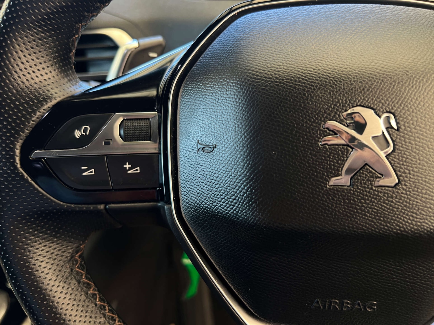 Used Peugeot 5008 2021 for sale - 77750352: Photo 12