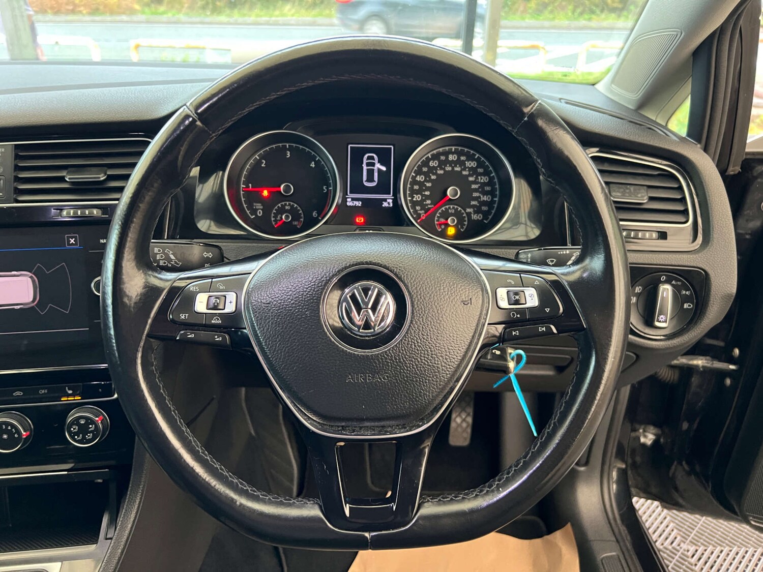 Used Volkswagen Golf 2017 for sale - 77581154: Photo 13