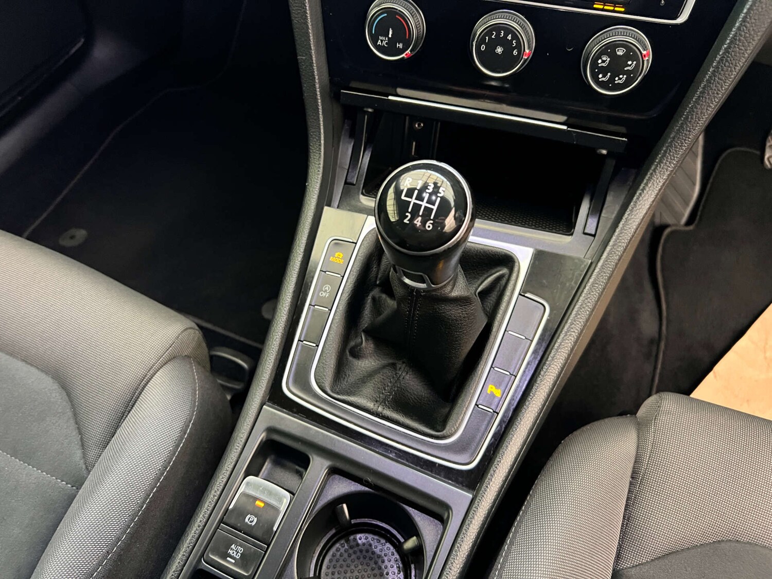 Used Volkswagen Golf 2017 for sale - 77581154: Photo 18