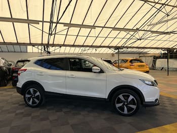 Used Nissan Qashqai 2017 for sale - 79507108: Photo