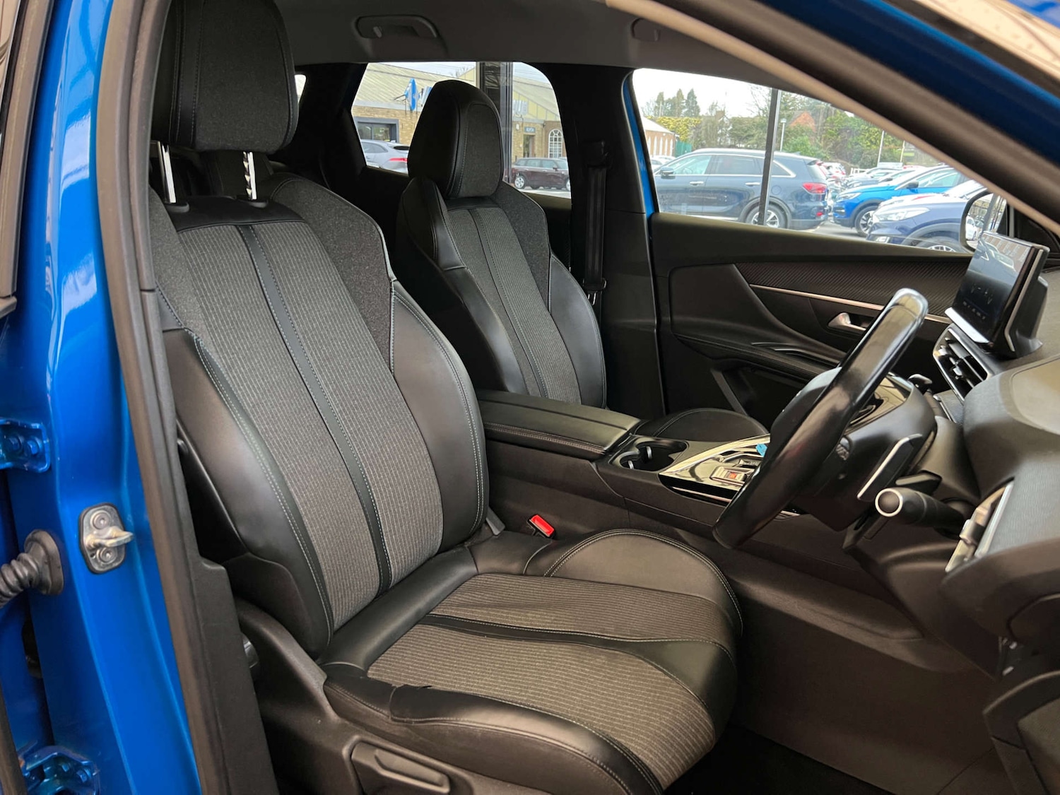 Used Peugeot 3008 2021 for sale - 77595680: Photo 11