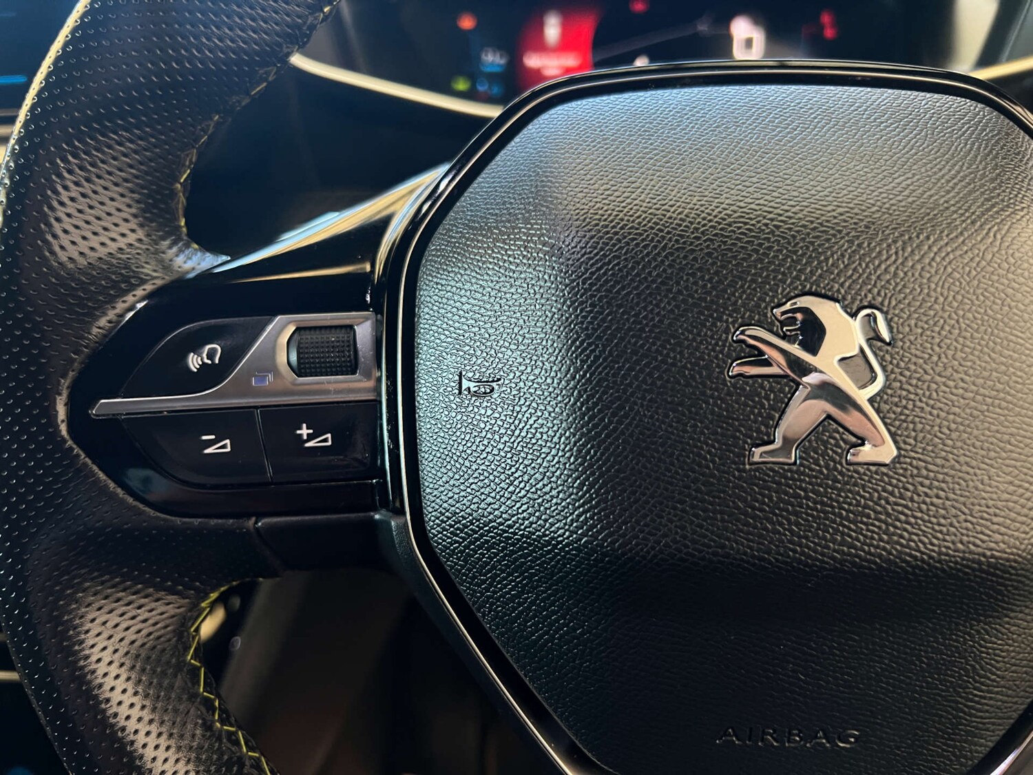 Used Peugeot 2008 2021 for sale - 77930566: Photo 15