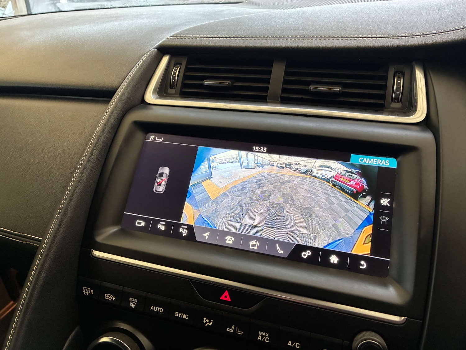 Used Jaguar E-Pace 2019 for sale - 77189528: Photo 17