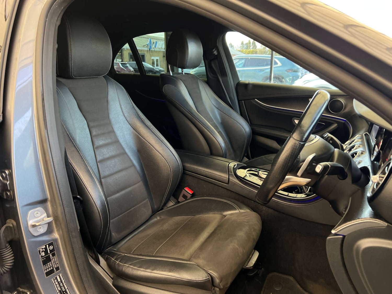 Used Mercedes-Benz E Class 2017 for sale - 78125390: Photo 11