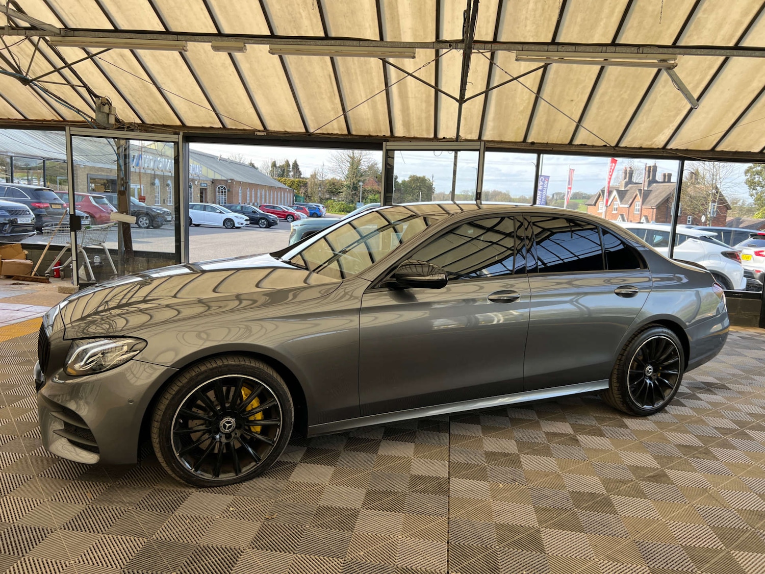 Used Mercedes-Benz E Class 2017 for sale - 78125390: Photo 5