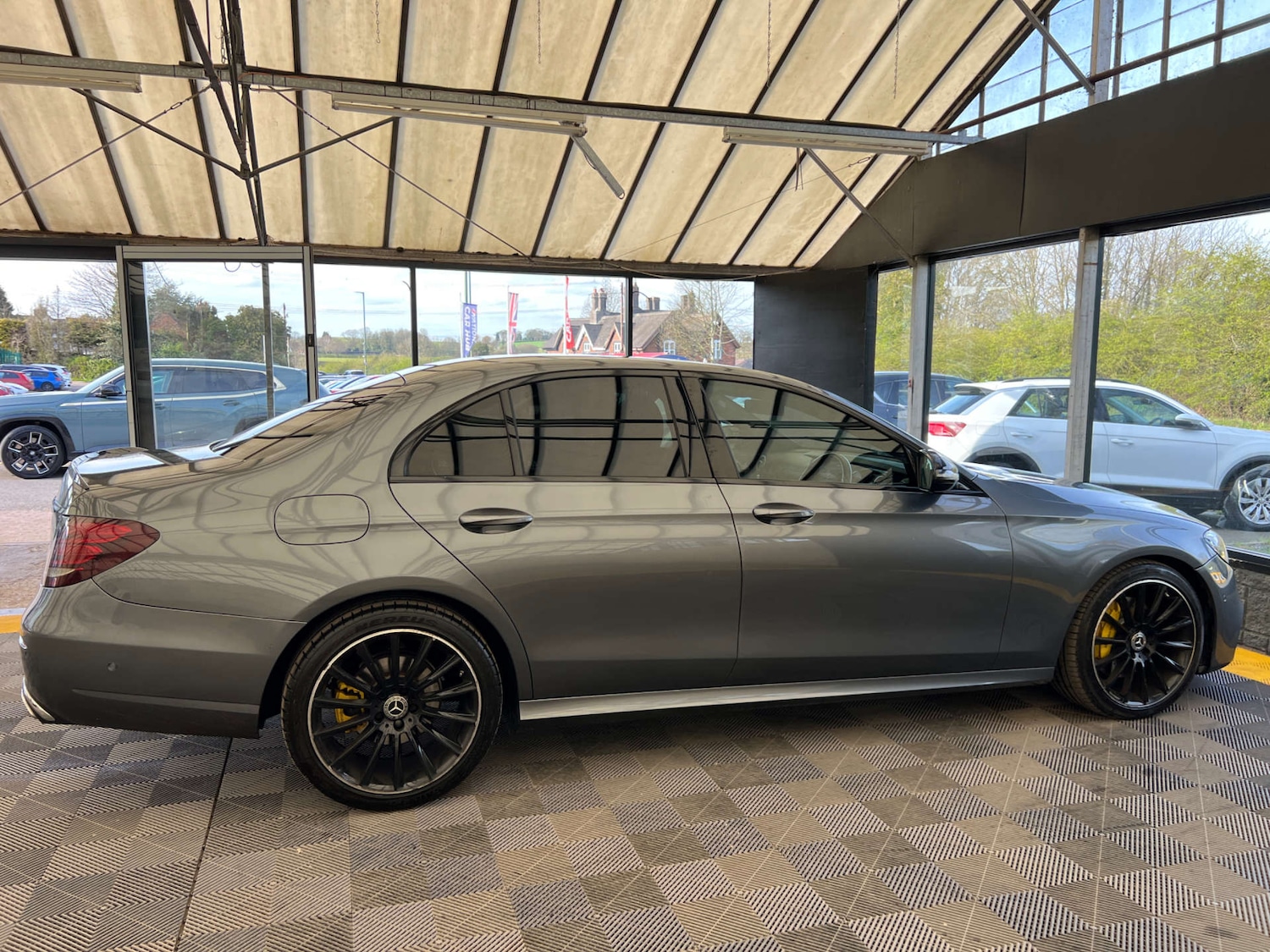 Used Mercedes-Benz E Class 2017 for sale - 78125390: Photo 9