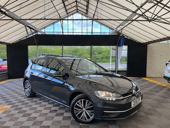 Used Volkswagen Golf 2018 for sale - 78236852: Photo