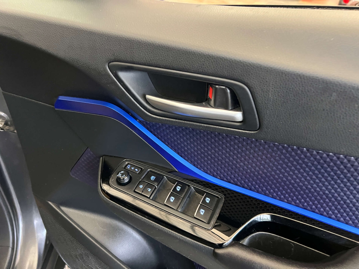 Used Toyota C-HR 2018 for sale - 76165315: Photo 12