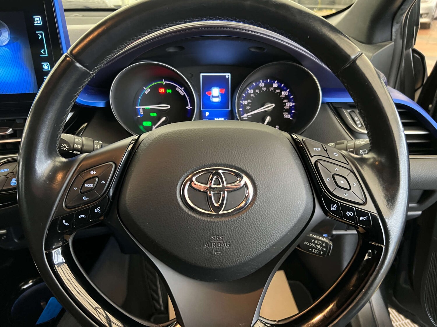 Used Toyota C-HR 2018 for sale - 76165315: Photo 15