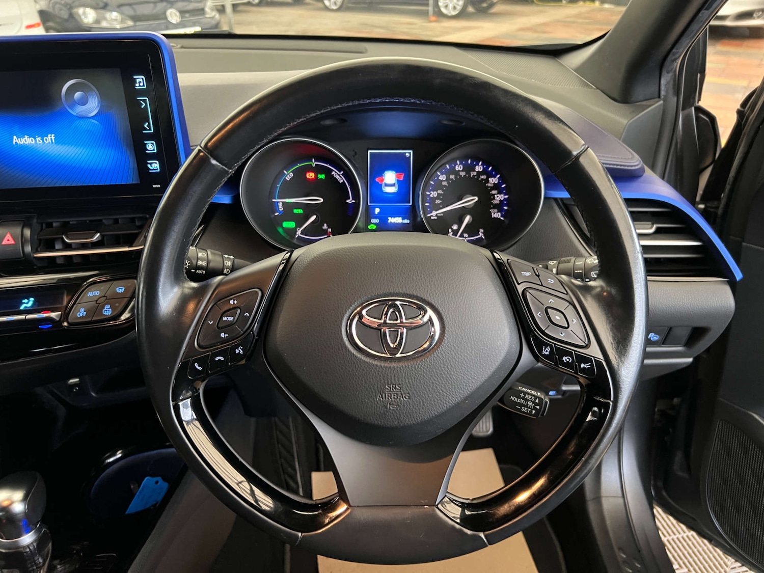Used Toyota C-HR 2018 for sale - 76165315: Photo 16