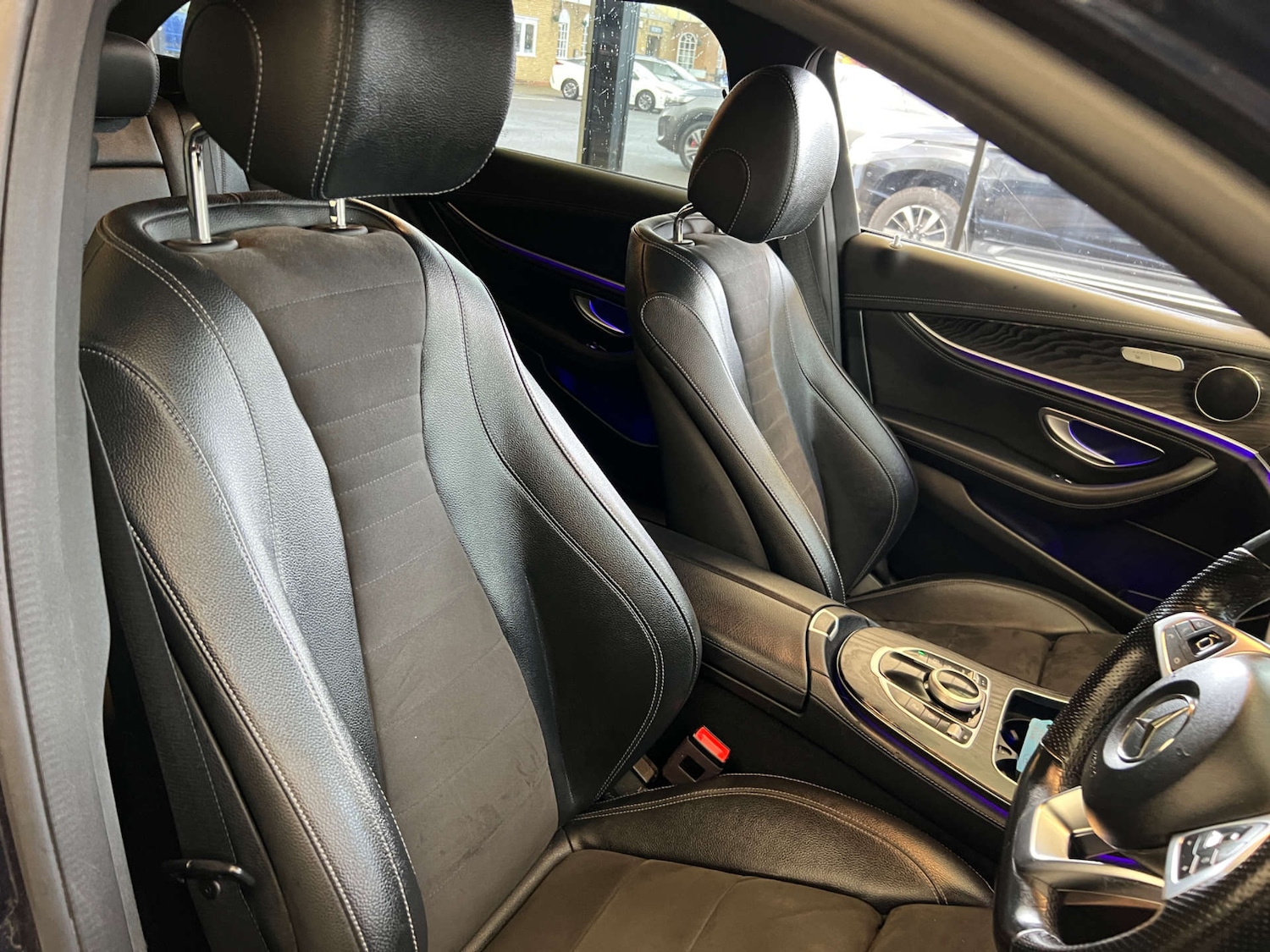 Used Mercedes-Benz E Class 2018 for sale - 76412611: Photo 11