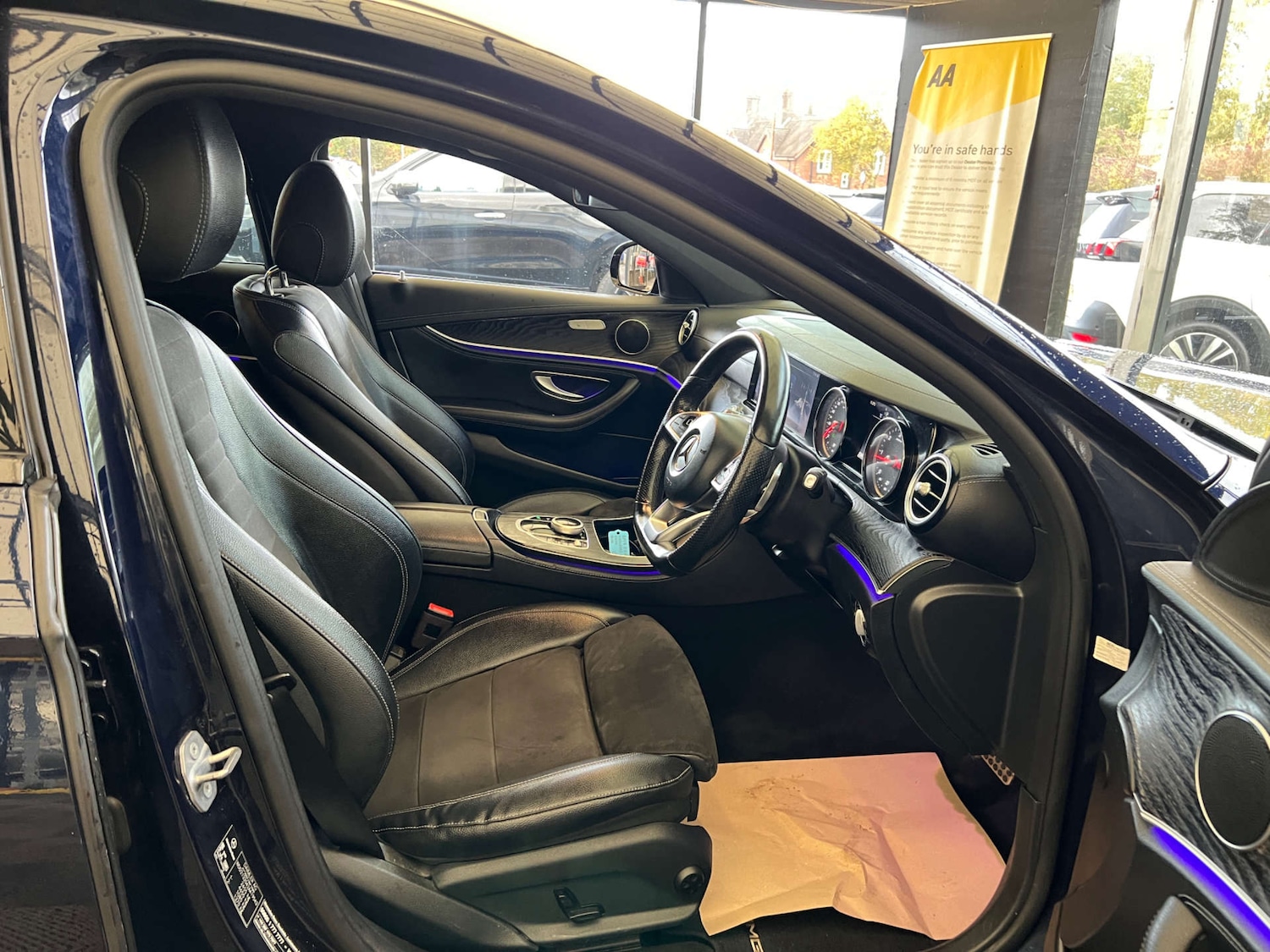 Used Mercedes-Benz E Class 2018 for sale - 76412611: Photo 8