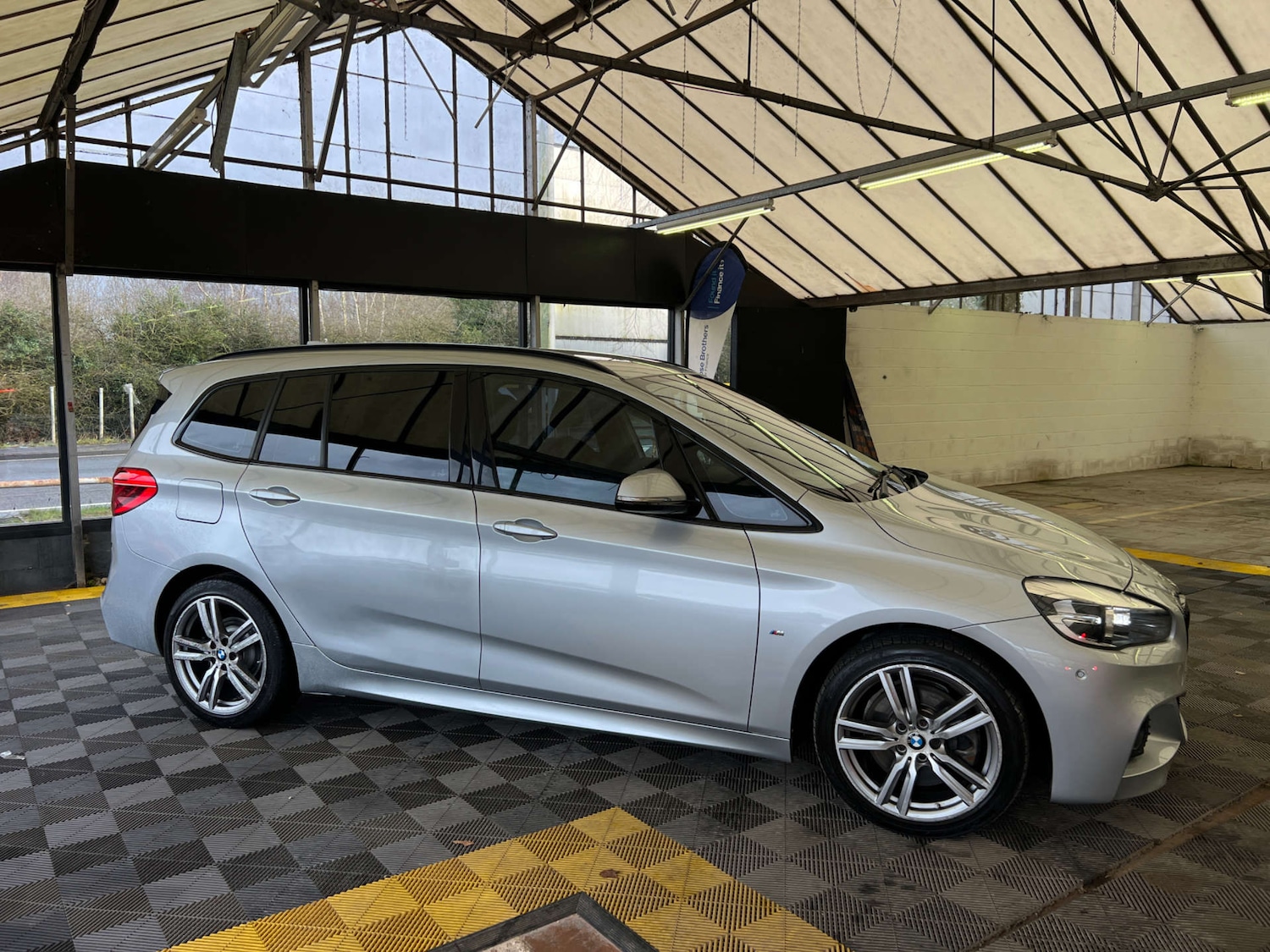 Used BMW 2 Series 2017 for sale - 77342187: Photo 3