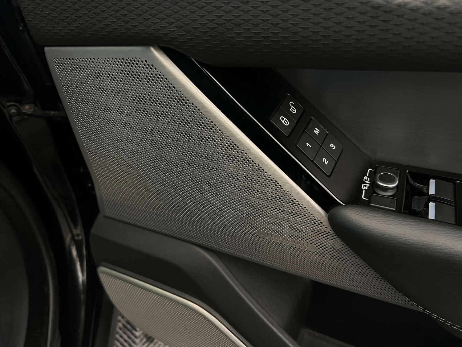 Used Land Rover Range Rover Velar 2018 for sale - 77789087: Photo 15