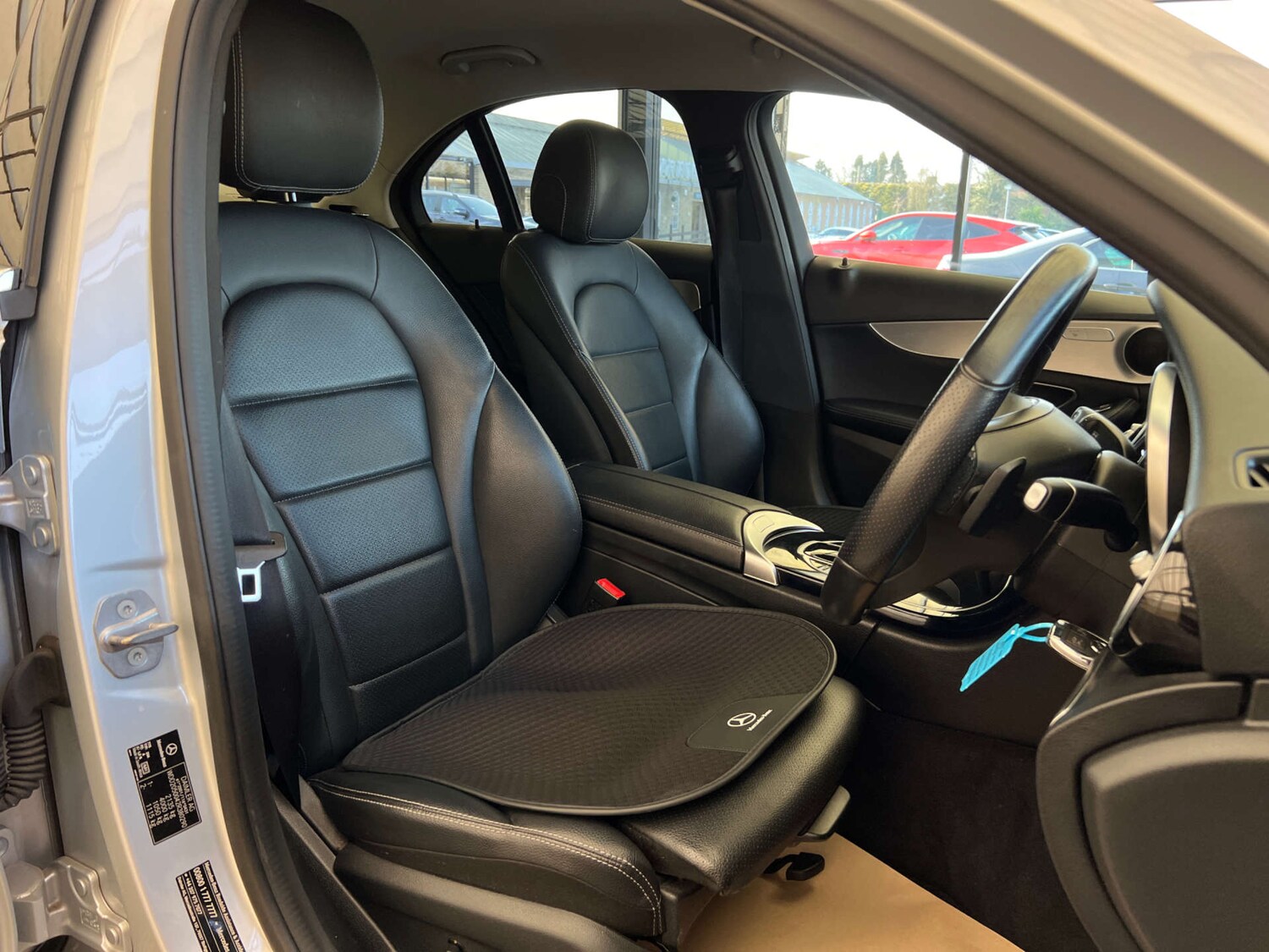 Used Mercedes-Benz C Class 2018 for sale - 77979862: Photo 11