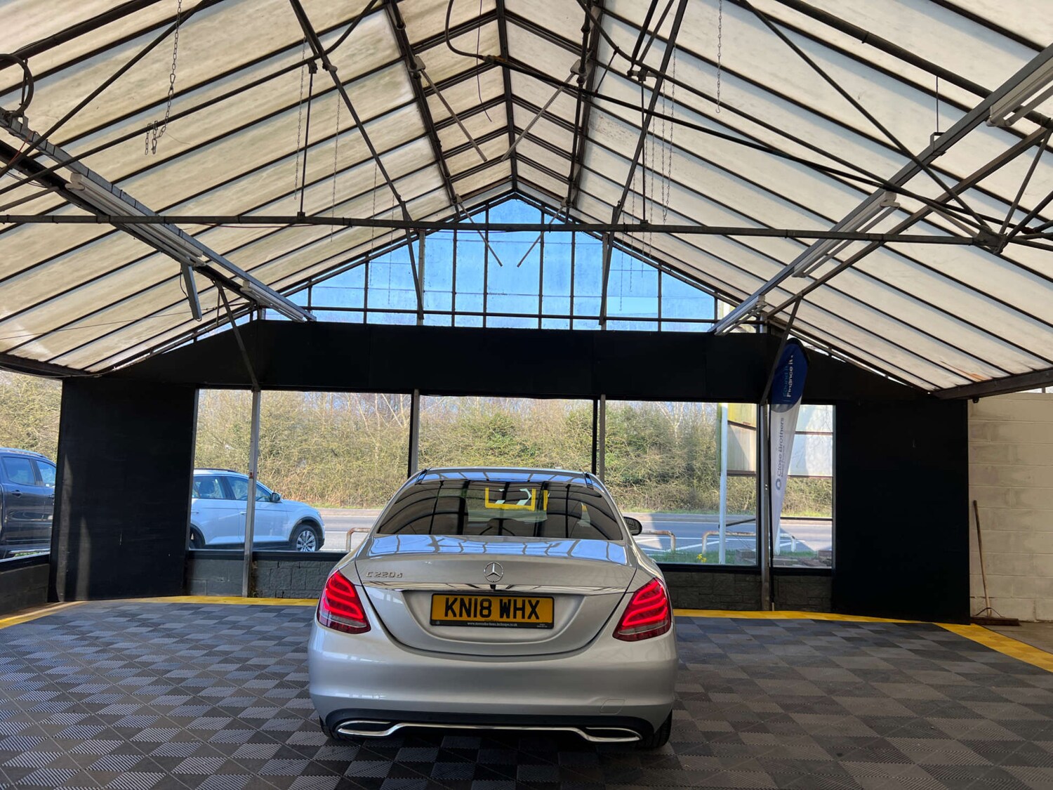 Used Mercedes-Benz C Class 2018 for sale - 77979862: Photo 8