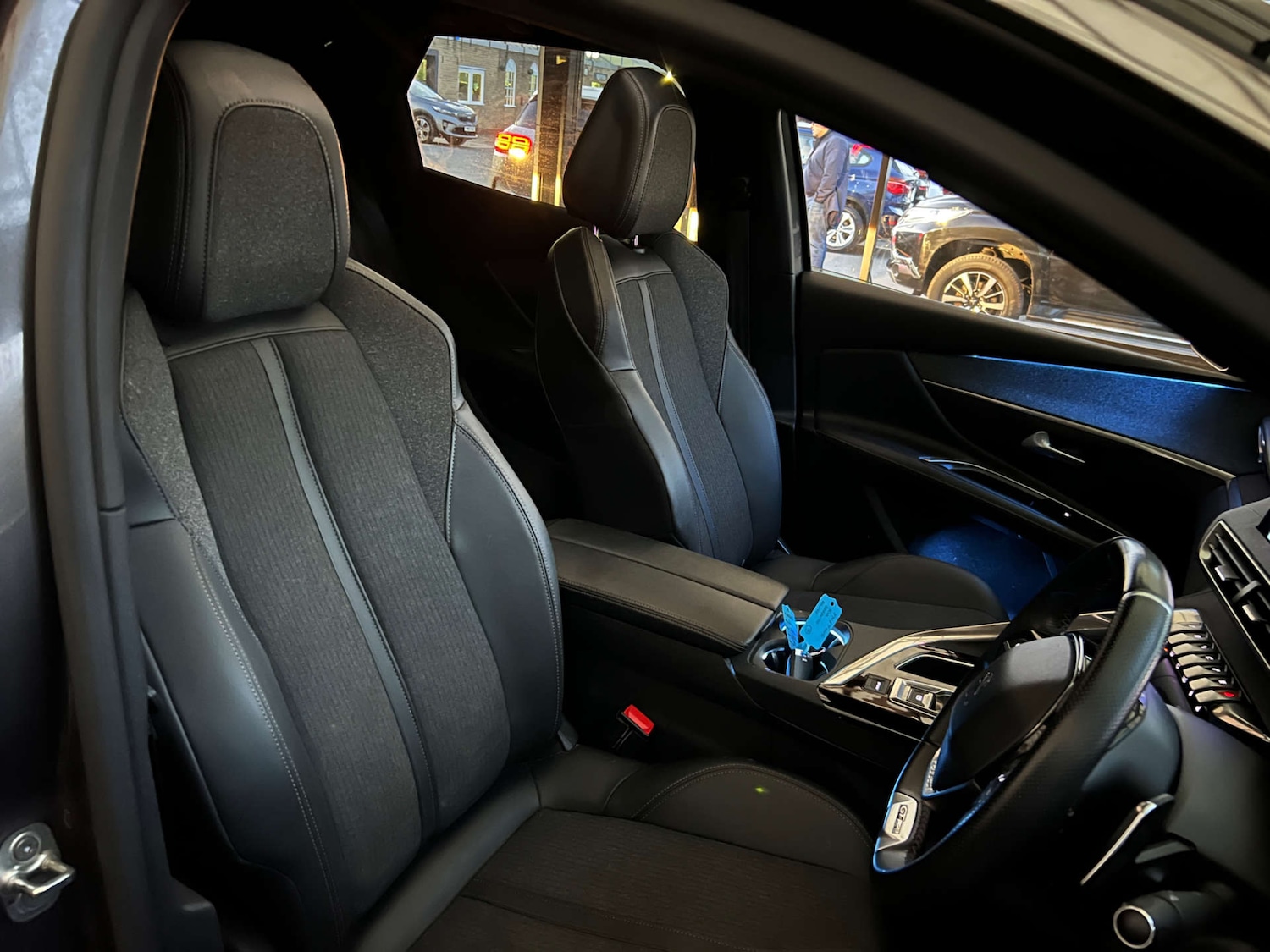 Used Peugeot 3008 2020 for sale - 76339952: Photo 8