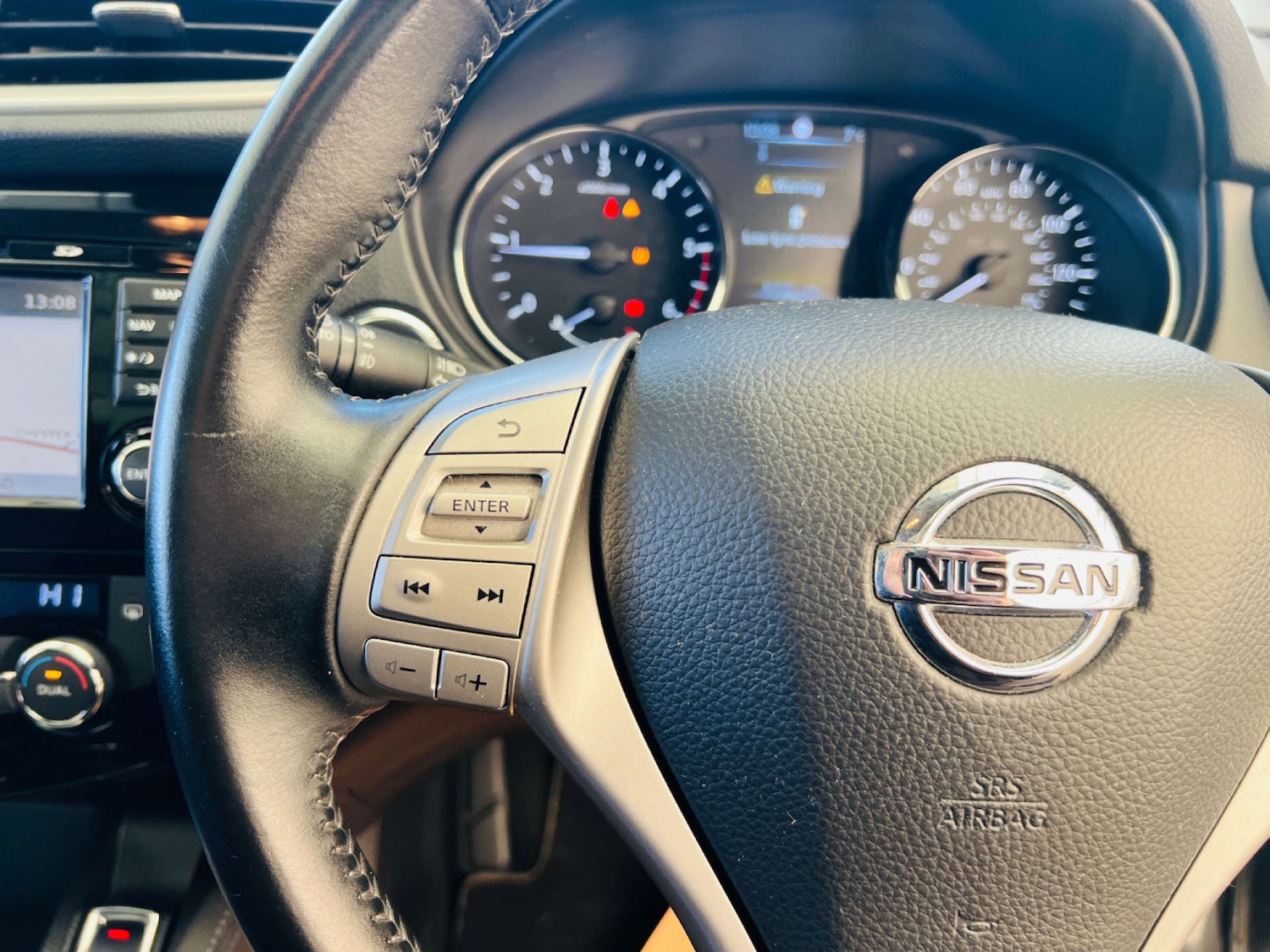 Used Nissan Qashqai 2016 for sale - 77285501: Photo 15