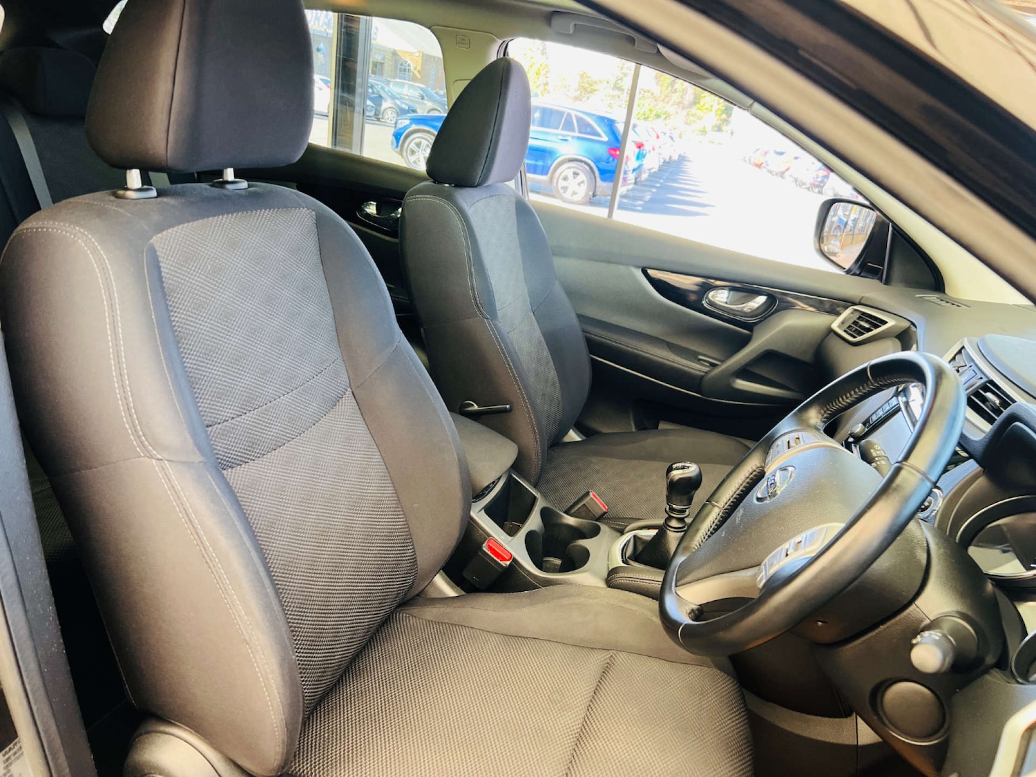 Used Nissan Qashqai 2016 for sale - 77285501: Photo 8