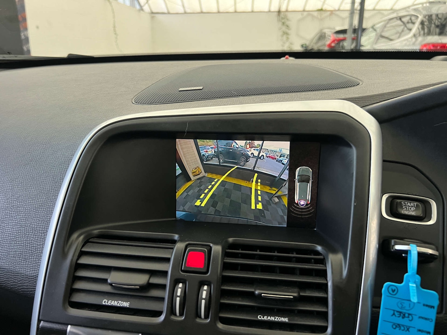 Used Volvo XC60 2017 for sale - 76339964: Photo 12
