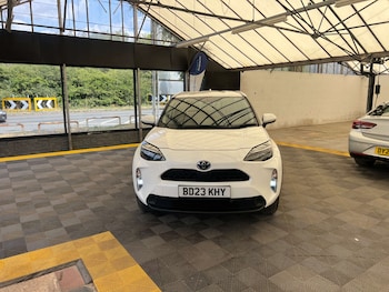 Used Toyota Yaris Cross 2023 for sale - 79289358: Photo