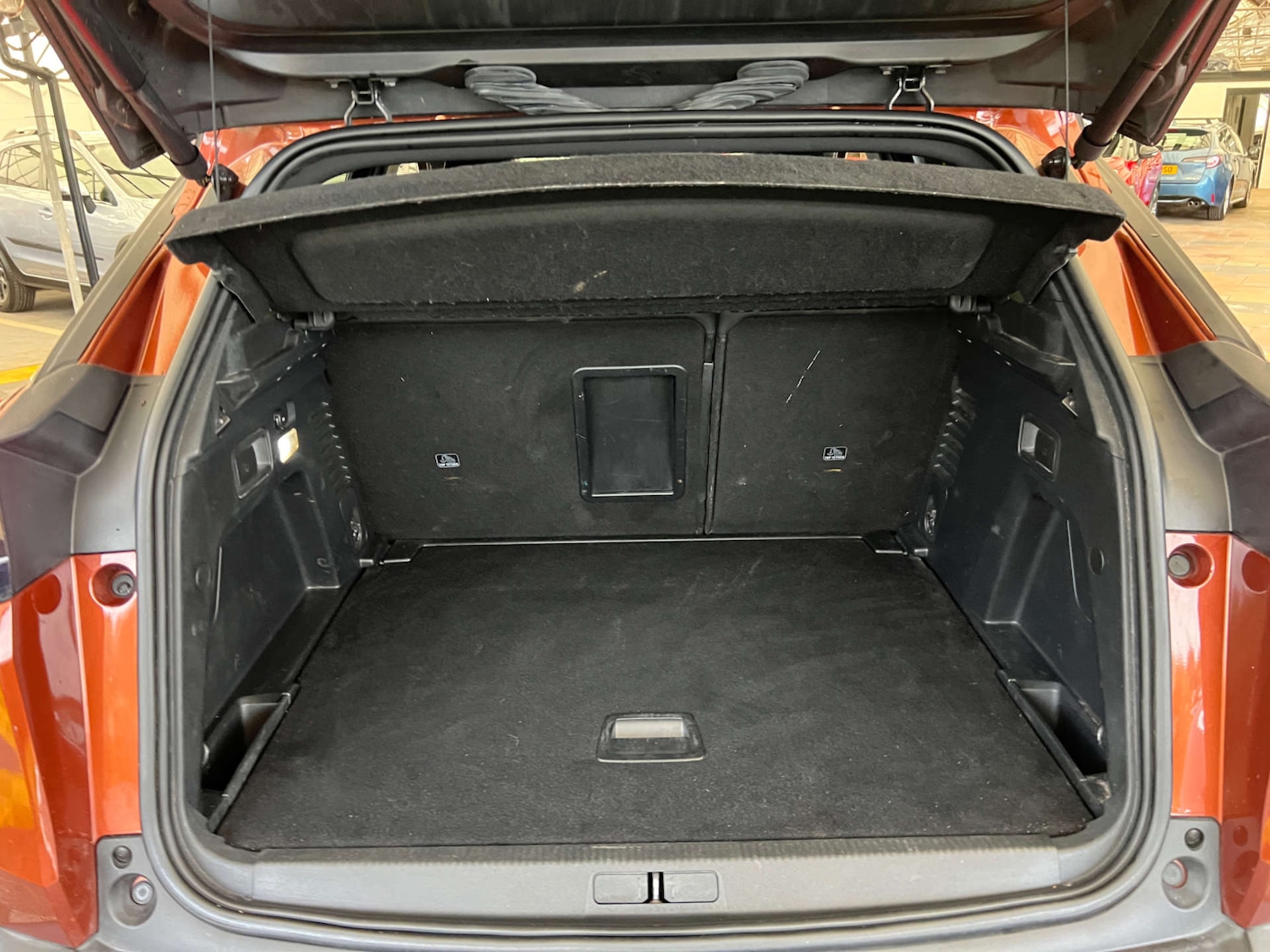 Used Peugeot 3008 2017 for sale - 77129037: Photo 33