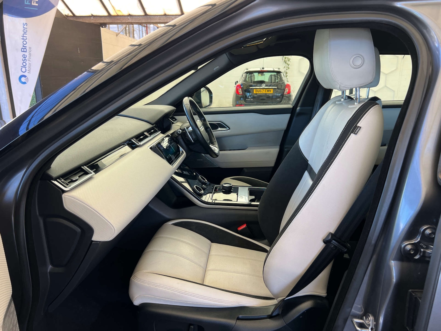 Used Land Rover Range Rover Velar 2018 for sale - 77896029: Photo 21