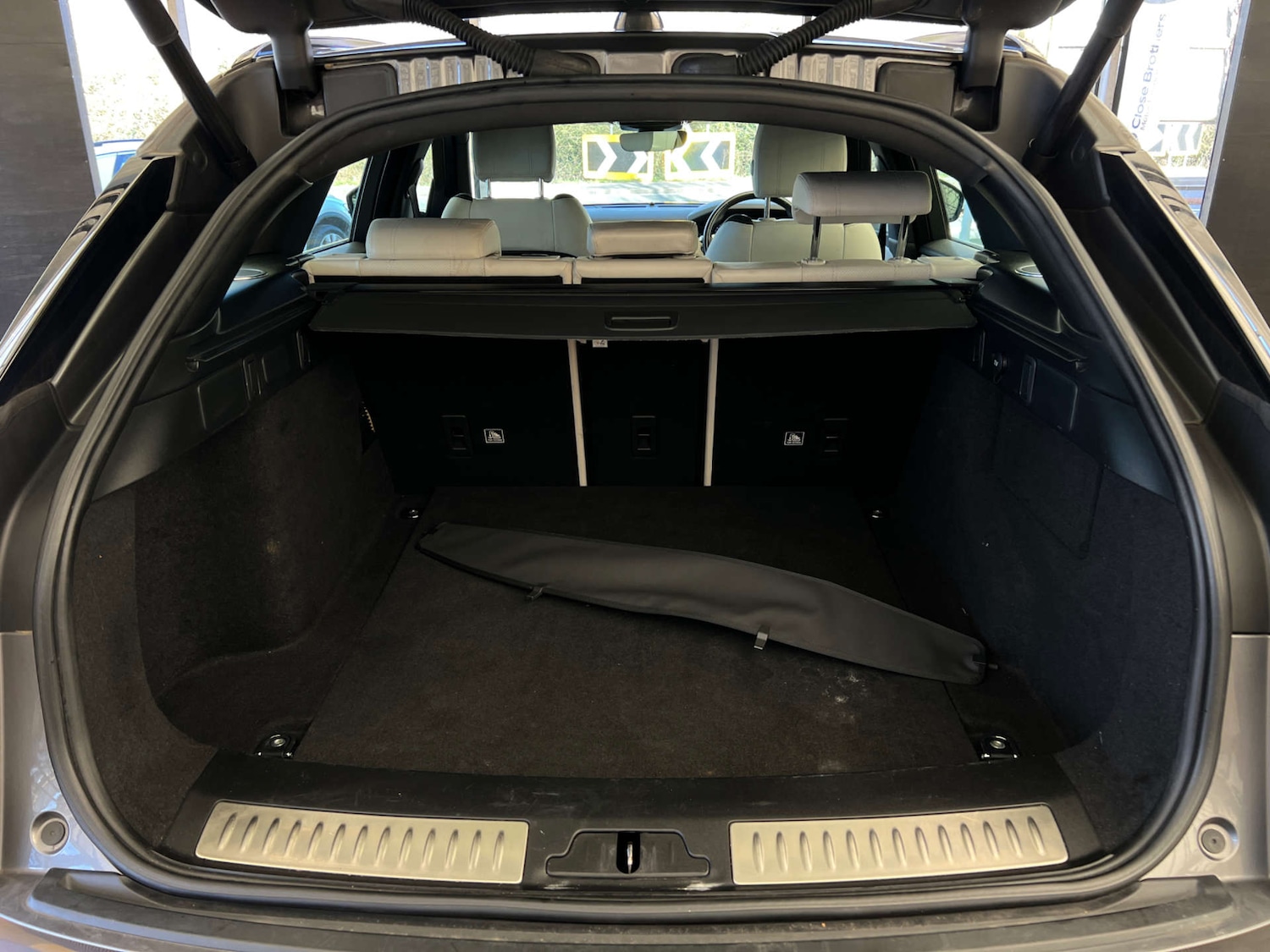 Used Land Rover Range Rover Velar 2018 for sale - 77896029: Photo 25