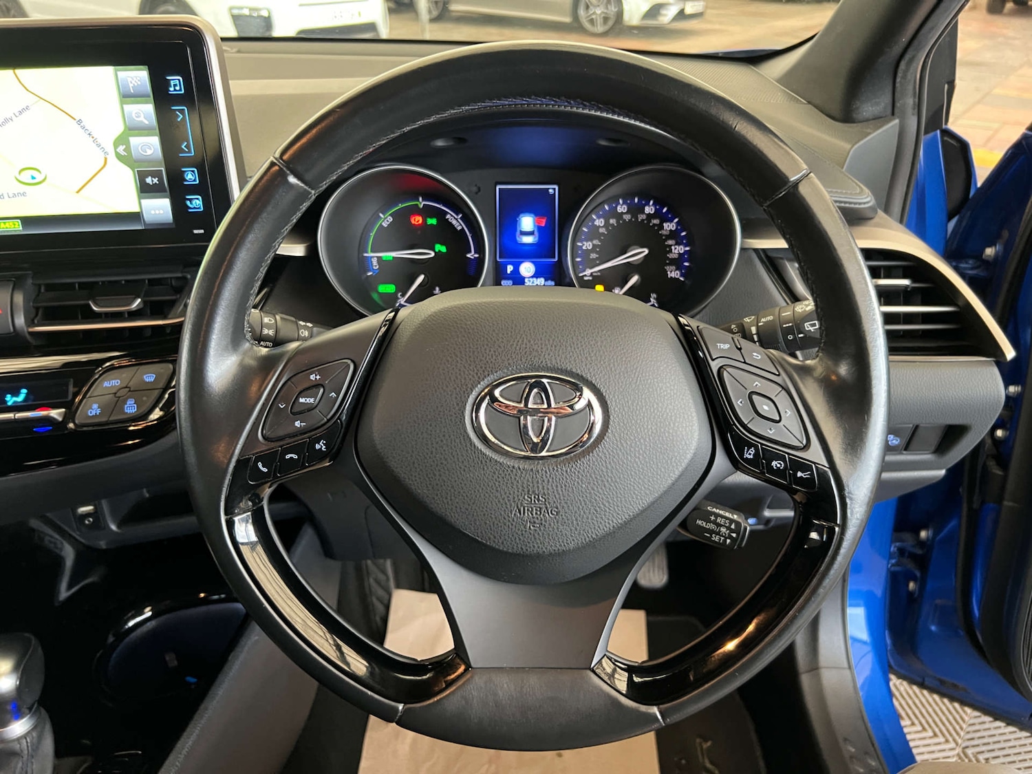 Used Toyota C-HR 2019 for sale - 76483205: Photo 11