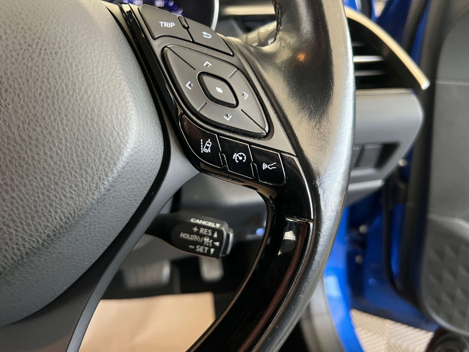 Used Toyota C-HR 2019 for sale - 76483205: Photo 13